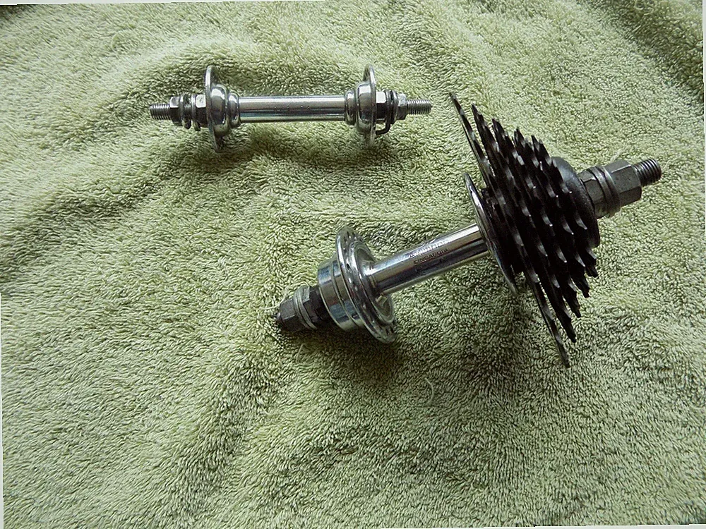BICYCLE ROAD BIKE 5/10 SPEED HUBS 36 HOLE SHIMANO SINGAPORE HL REAR WALD USA #56